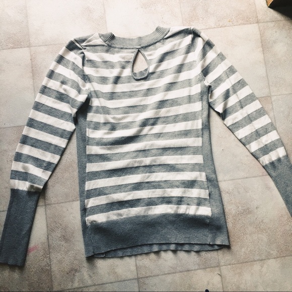 Striped Boho Sweater - Picture 3 of 4